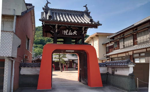 大仙寺の楼門