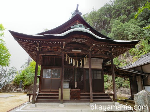 岩山神社　拝殿