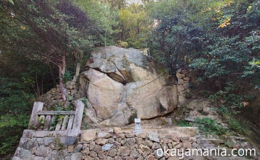 耳岩神社